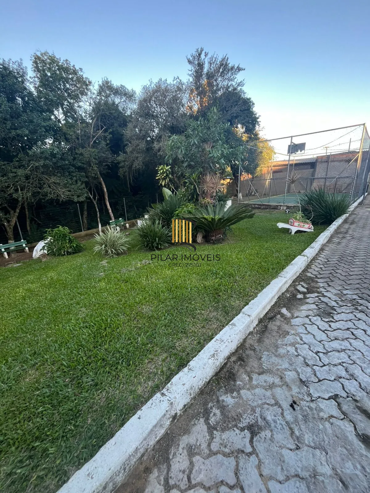 Apartamento 2 dormitórios com vaga e infraestrutura na Lomba do Pinheiro – 45,81m²