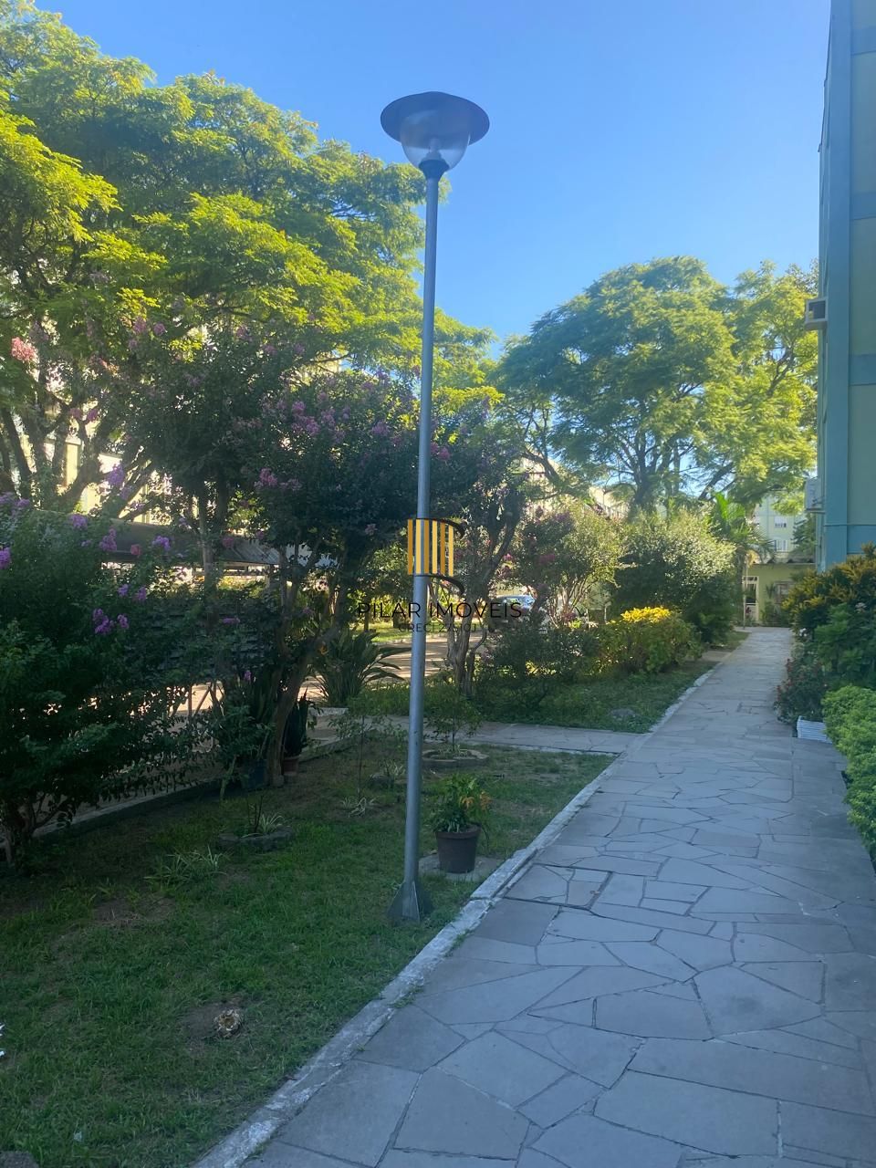 Apartamento com 02 dormitórios, Bairro Camaquã, Porto Alegre/RS