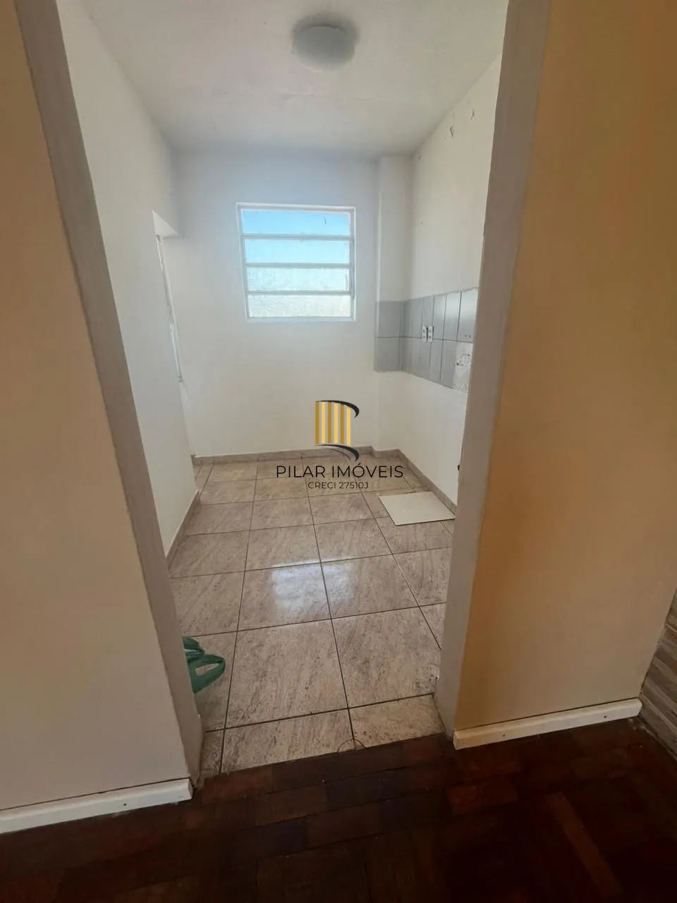 Apartamento 2 Dormitórios Reformado com Localização Imbatível