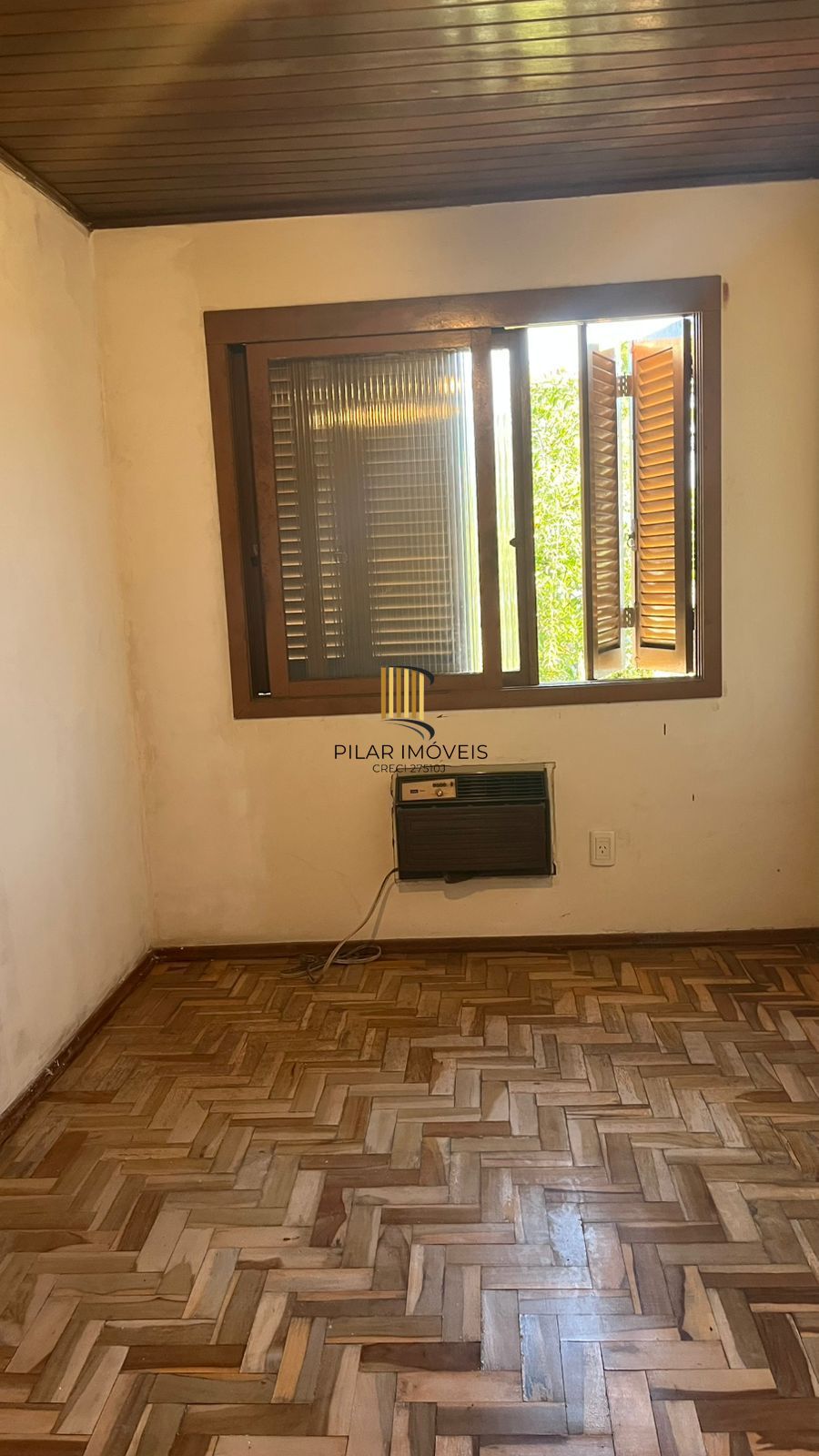 Terreno com duas casas no pátio, Bairro Teresópolis, Porto Alegre, Rio Grande do Sul