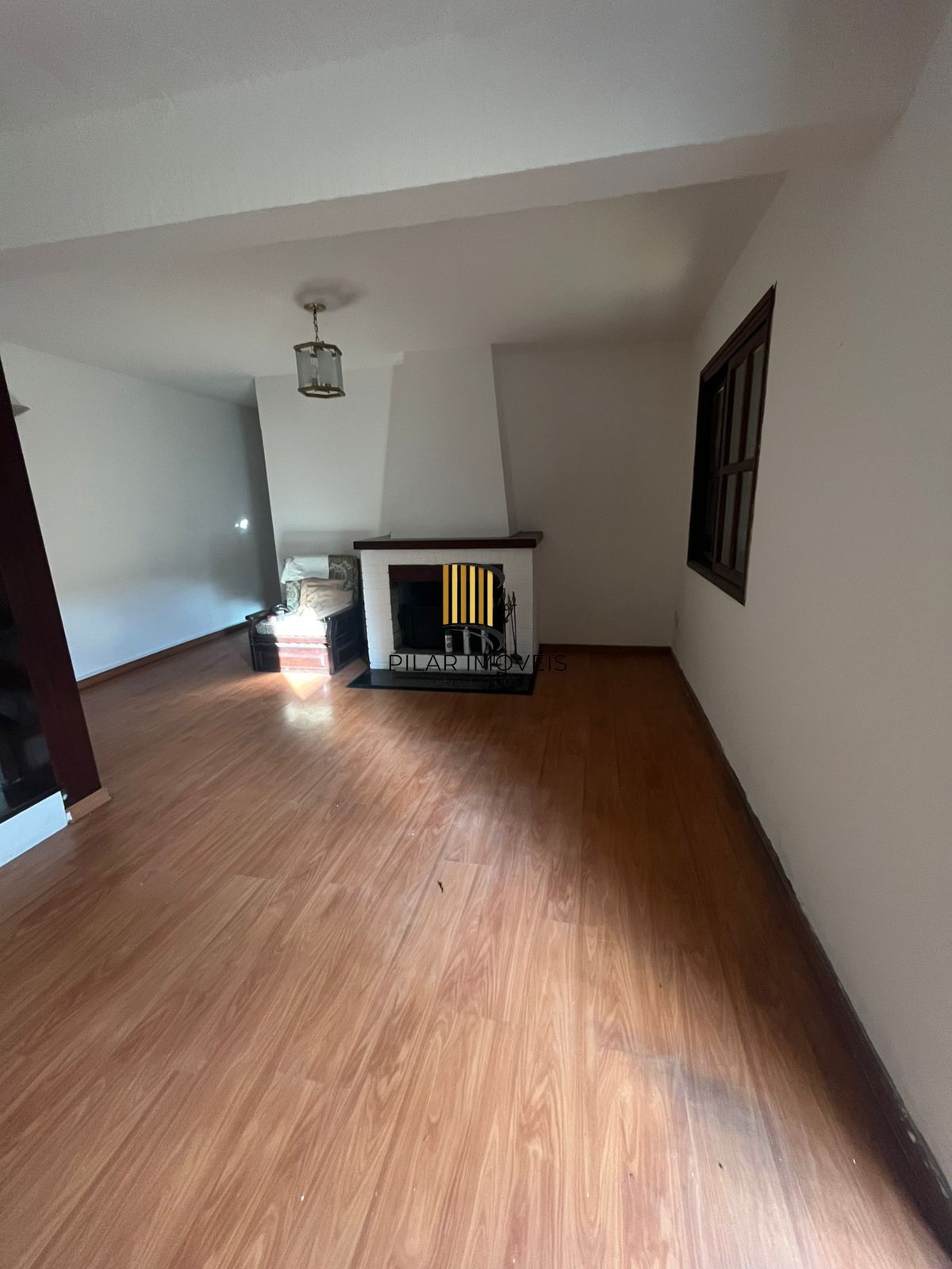 Casa ampla com potencial residencial e comercial | 220m² | Porto Alegre, Rio Grande do Sul