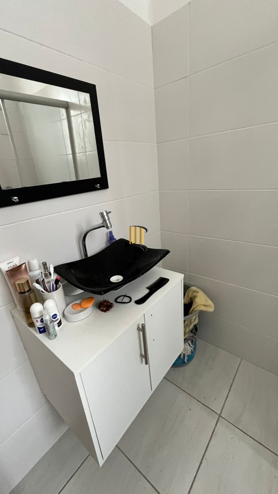 Apartamento de 02 dormitórios, Bairro Floresta, Porto Alegre/RS