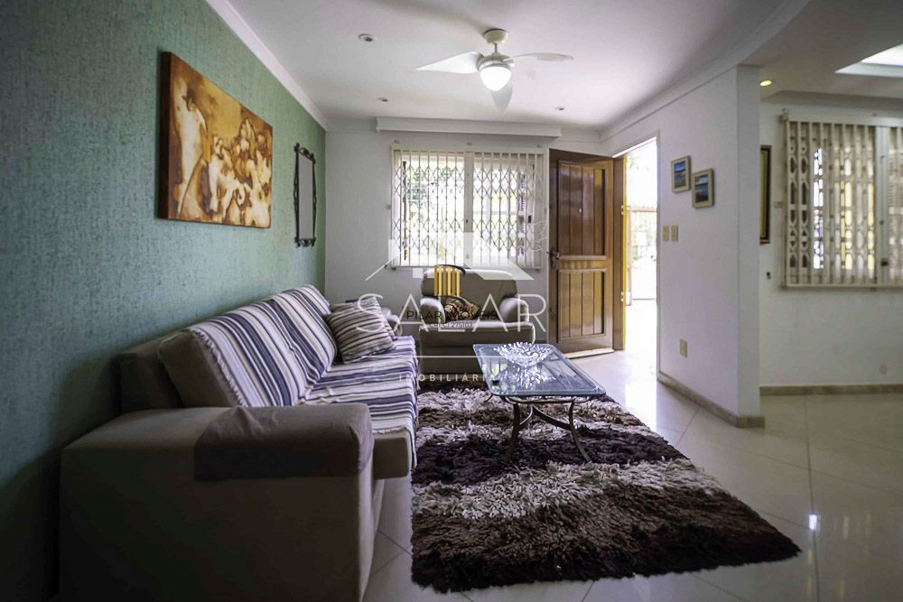 Casa com 02 pavimentos, 03 dormitórios, Bairro Intercap, Porto Alegre, Rio Grande do Sul