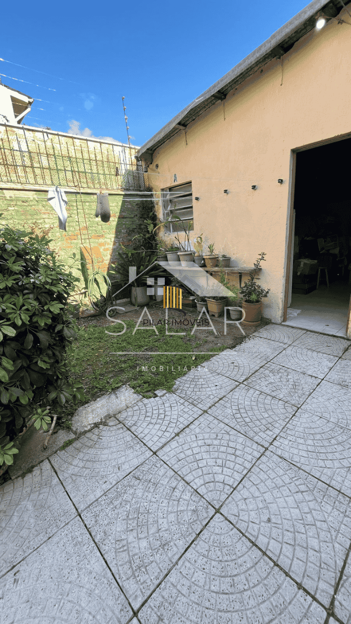 Casa com 03 dormitórios, Bairro Santana, Porto Alegre/RS