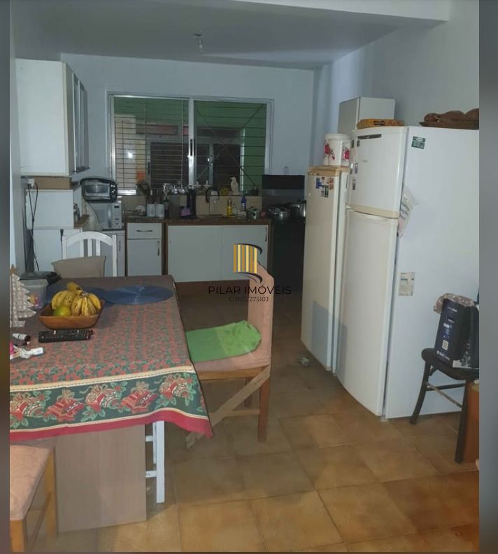 Casa de 02 pavimentos, Bairro Jardim Algarve, Porto Alegre/RS