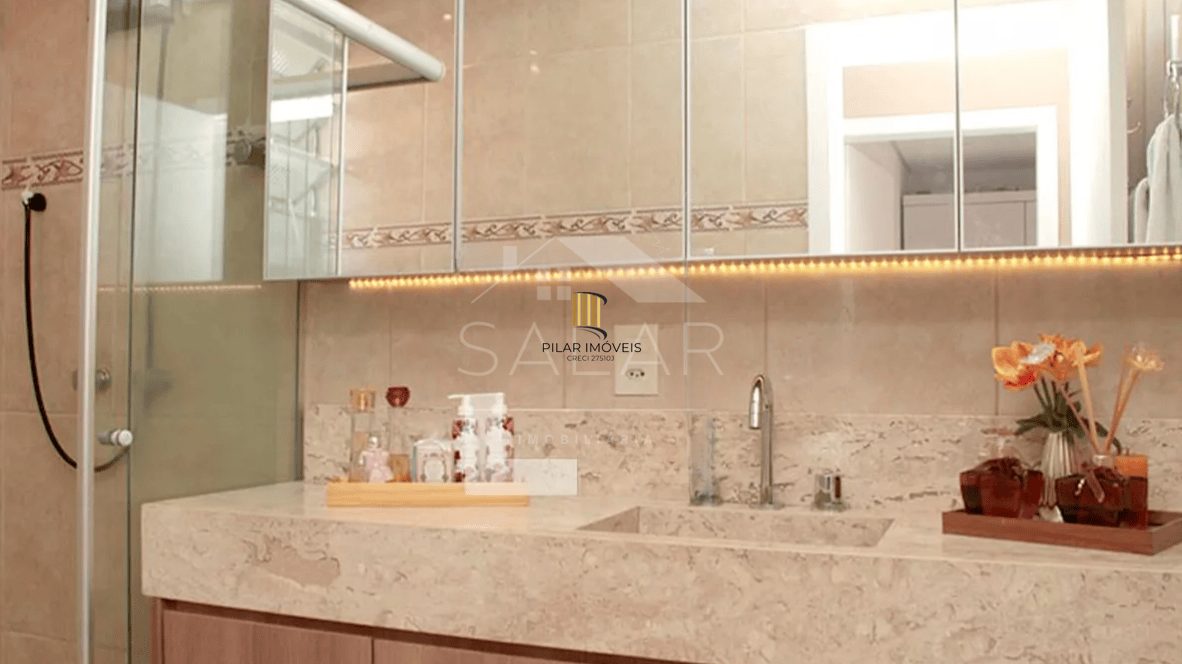 Apartamento com sacada, Bairro Santana, Porto Alegre/RS