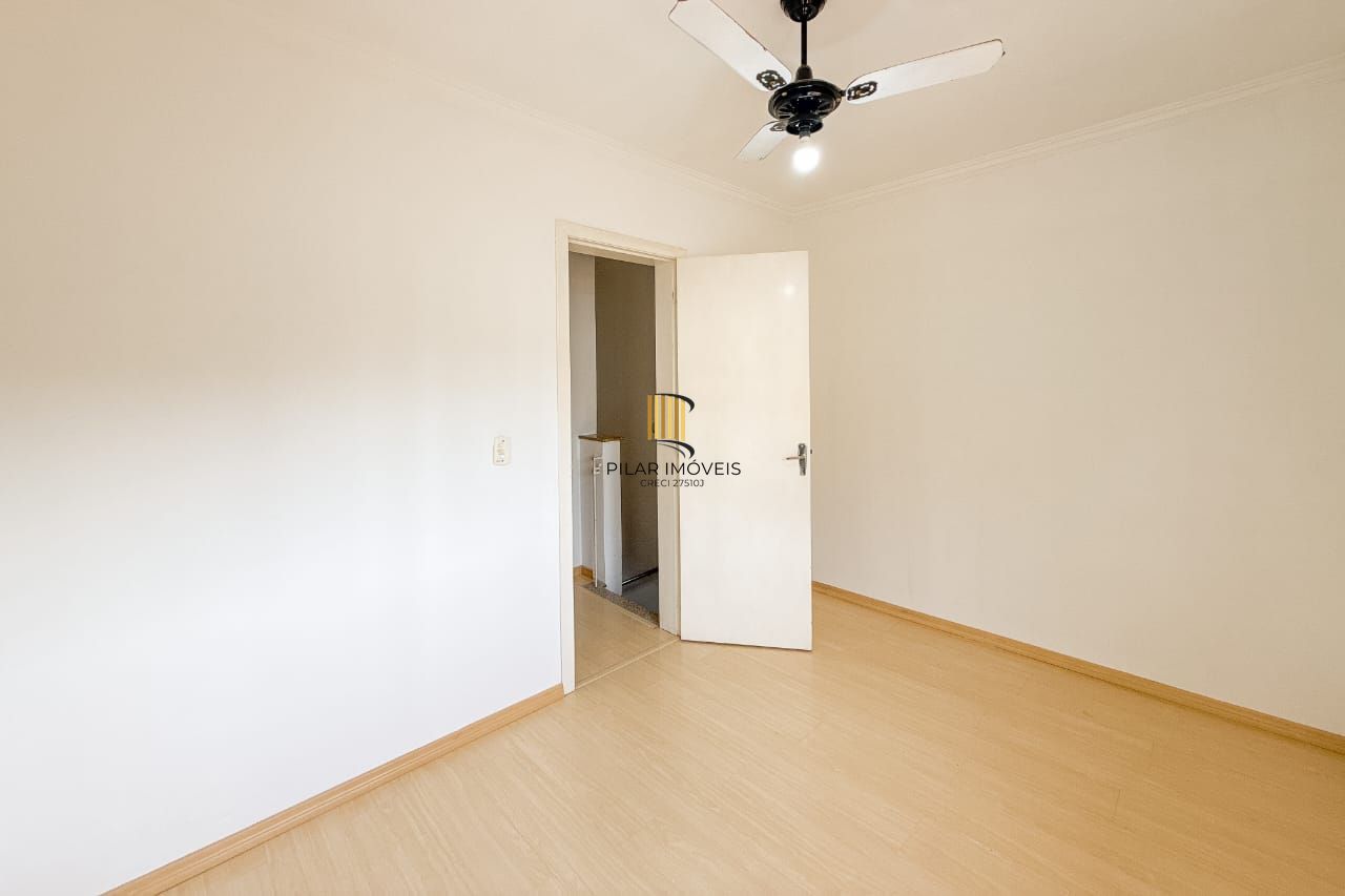 Casa de Condomínio 2 dormitórios no bairro Passo da Areia