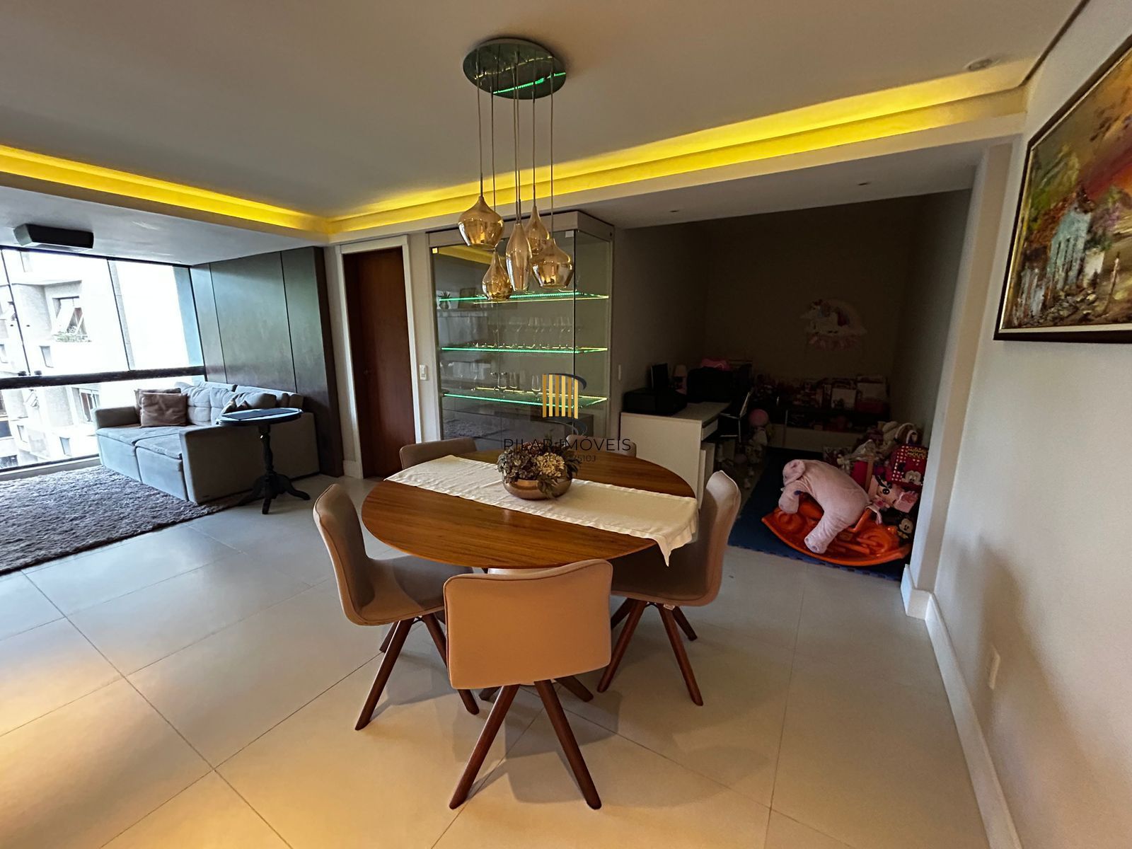 Amplo Apartamento de 183m² na Anita Garibaldi com 2 Vagas, Depósito e Projeto para Cobertura