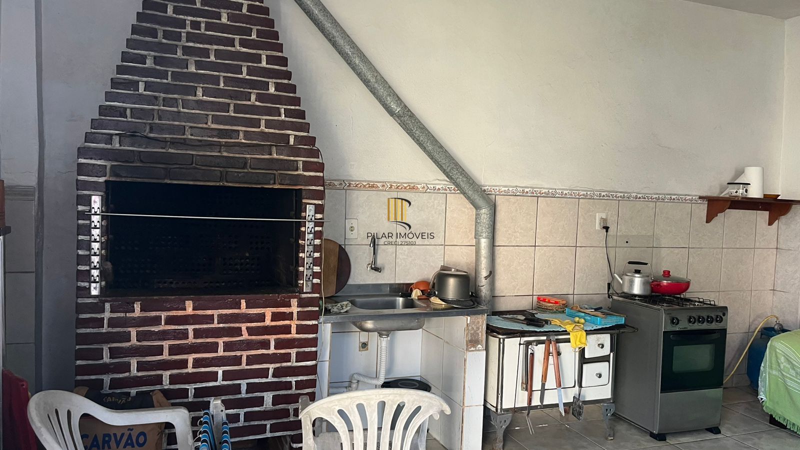 Terreno com duas casas no pátio, Bairro Teresópolis, Porto Alegre, Rio Grande do Sul