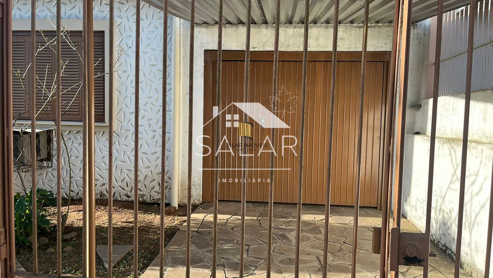 Terreno com duas casas no pátio, Bairro Teresópolis, Porto Alegre, Rio Grande do Sul