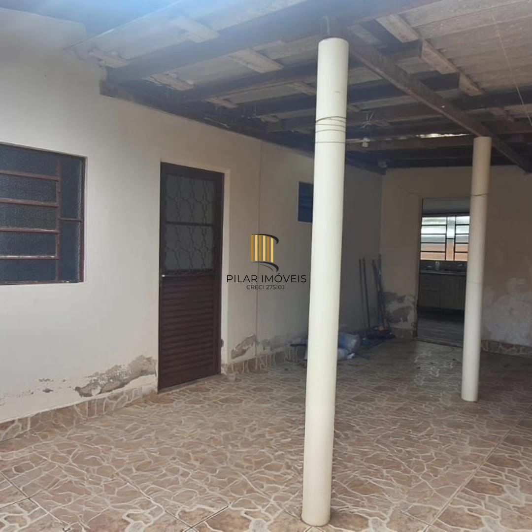 Casa com terreno de 600m², loteamento denominado Vila São Lucas, no município de Viamão/RS