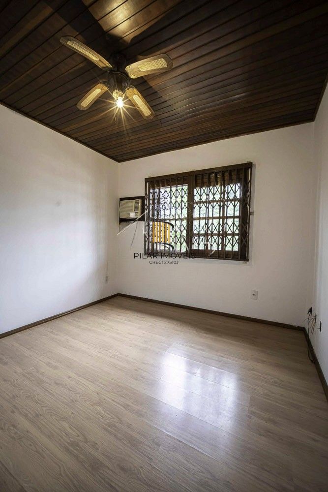 Casa com 02 pavimentos, 03 dormitórios, Bairro Intercap, Porto Alegre, Rio Grande do Sul