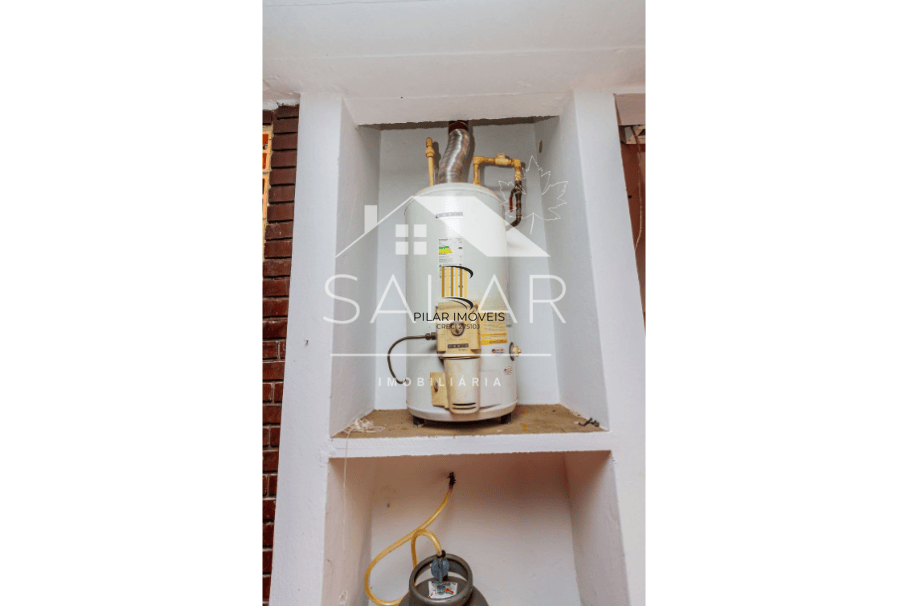 Casa em ótima localização, com 201m², Bairro Medianeira, Porto Alegre/RS