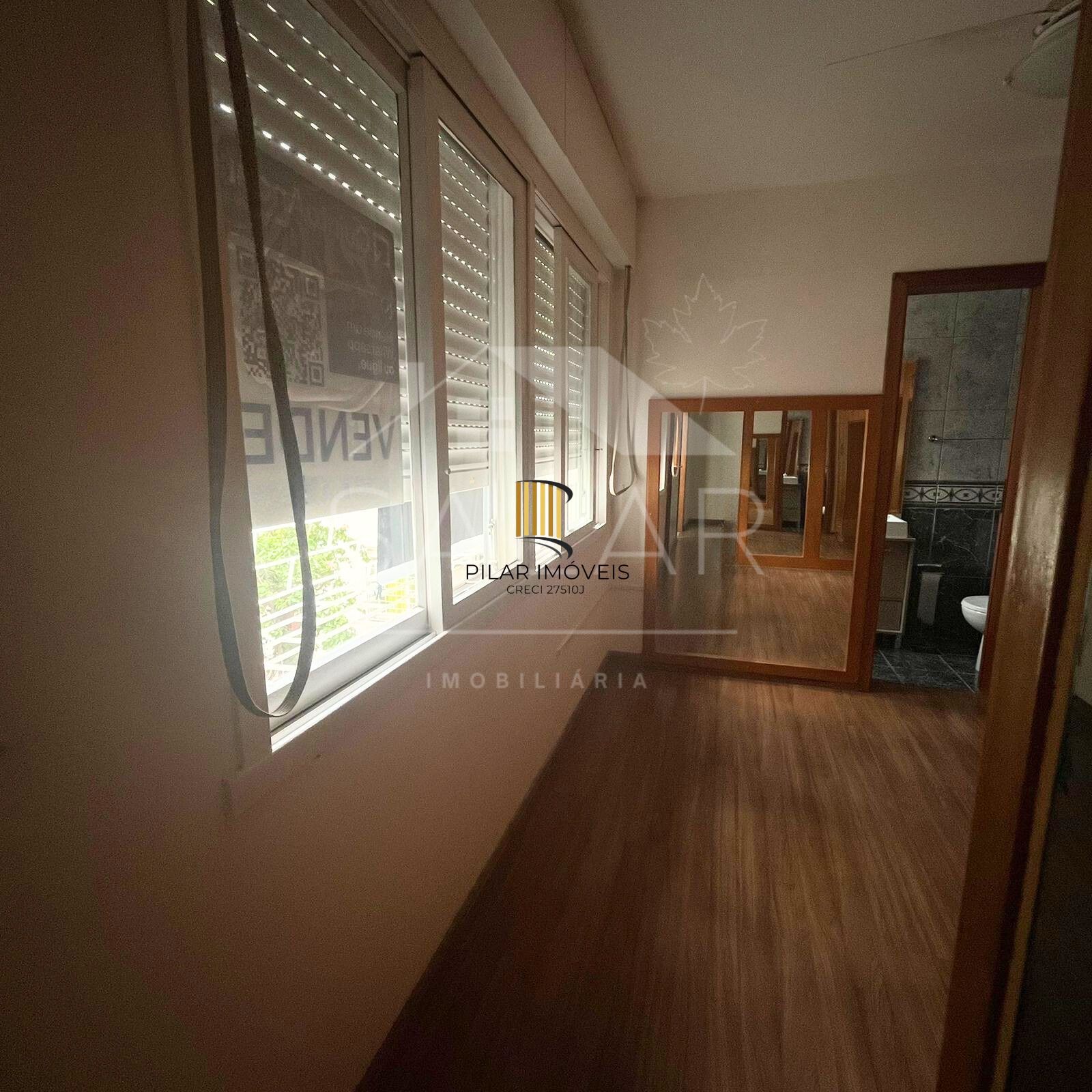 Excelente JK semimobiliado, bairro Passo da Areia, Porto Alegre/RS