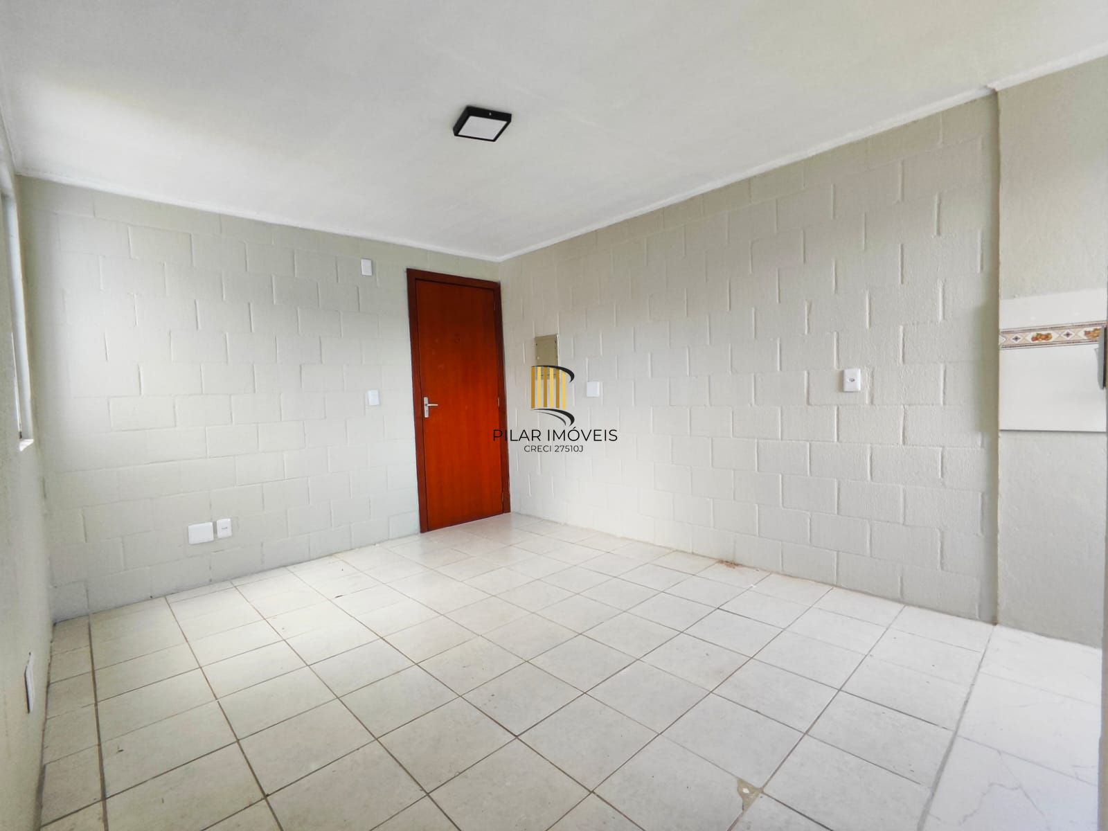 Oportunidade Imperdível! Apartamento de 2 Quartos em Porto Alegre por Apenas R$130.000,00!