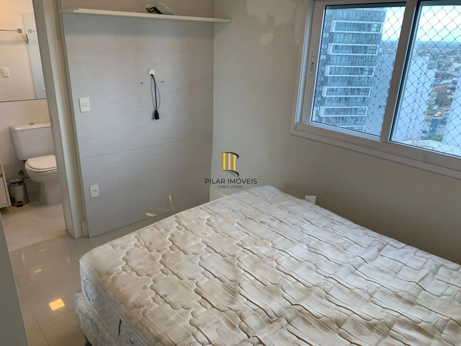 Amplo Apartamento de 3 Dormitórios com 151m² no Centro de Torres