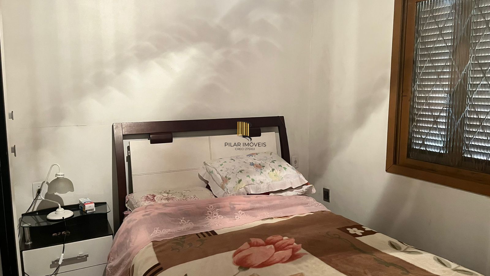 Terreno com duas casas no pátio, Bairro Teresópolis, Porto Alegre, Rio Grande do Sul