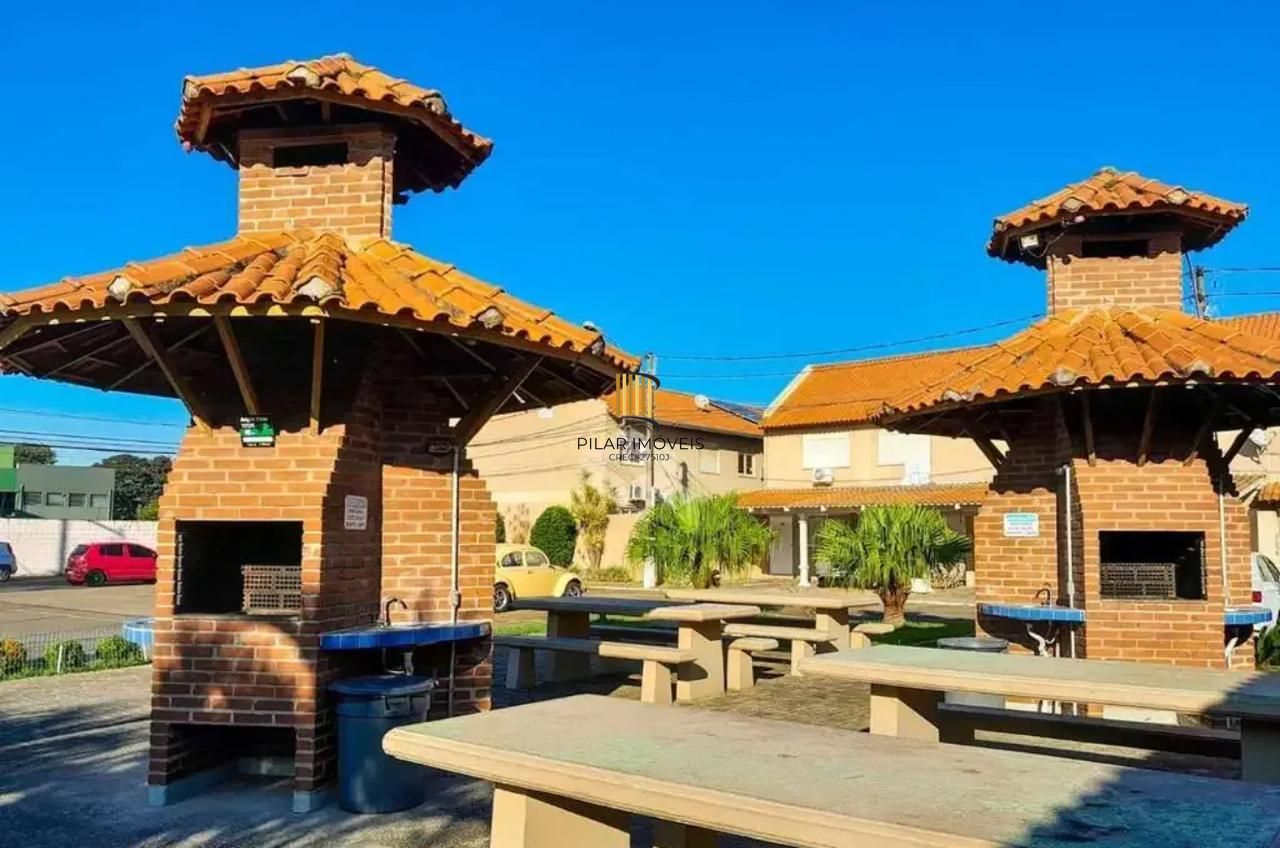 Casa de Condomínio 2 dormitórios no bairro Passo da Areia