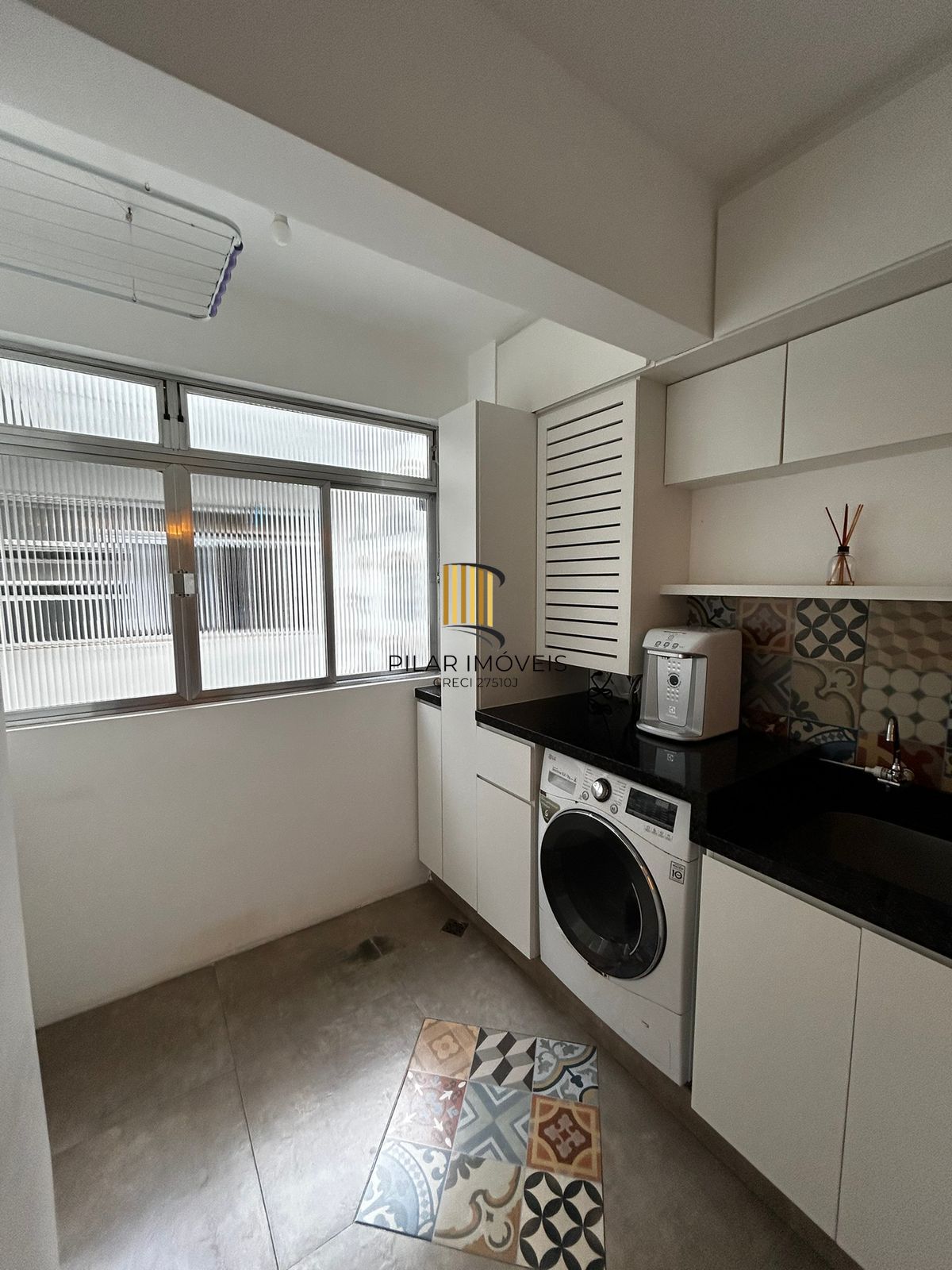 Amplo Apartamento de 183m² na Anita Garibaldi com 2 Vagas, Depósito e Projeto para Cobertura