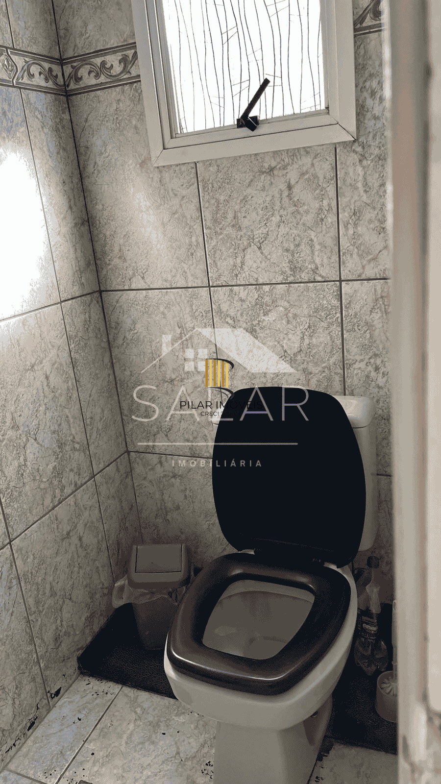 Cobertura com 03 dormitórios, Bairro Passo da Areia, Porto Alegre/RS