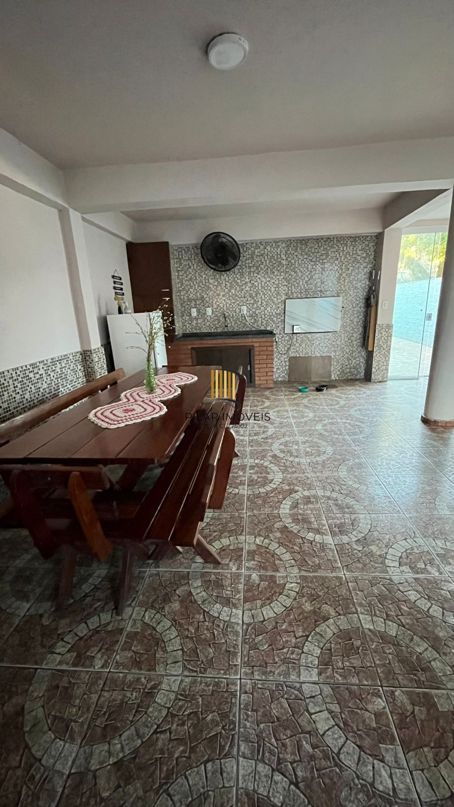 Casa de 03 dormitórios com suíte, Bairro Camaquã, Porto Alegre/RS