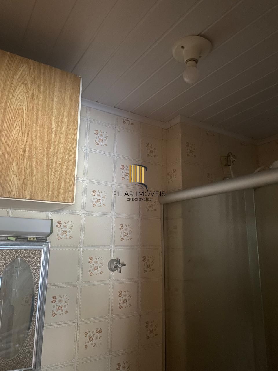 Apartamento com 02 dormitórios, Bairro Camaquã, Porto Alegre/RS