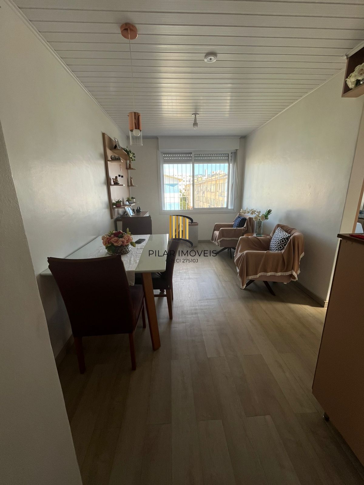 Condomínio Diferenciado na Jardim Leopoldina com Apartamento Totalmente Reformado