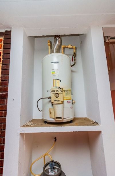 Casa em ótima localização, com 201m², Bairro Medianeira, Porto Alegre/RS