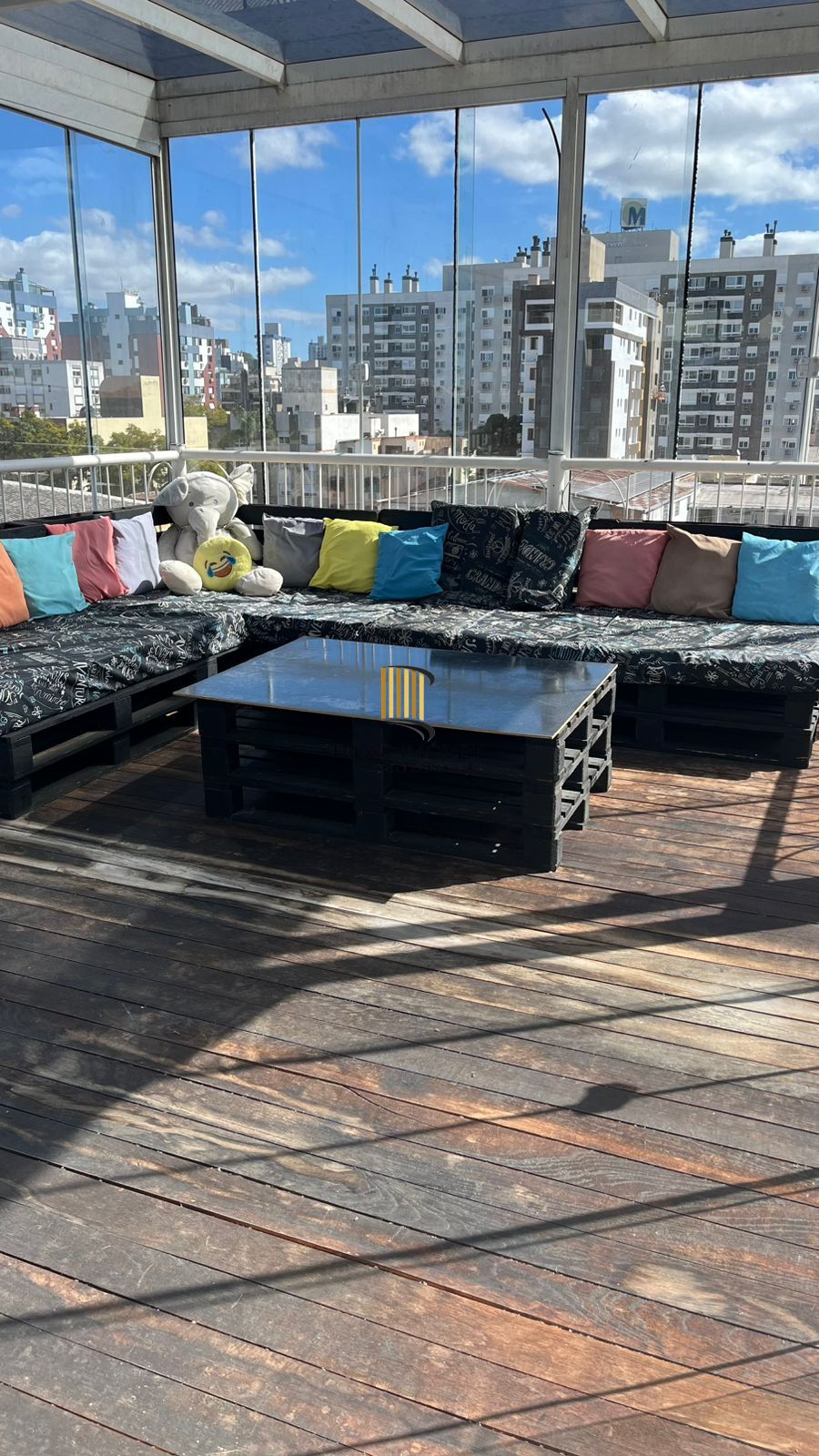 Cobertura com 03 dormitórios, Bairro Passo da Areia, Porto Alegre/RS - Pilar Imóveis