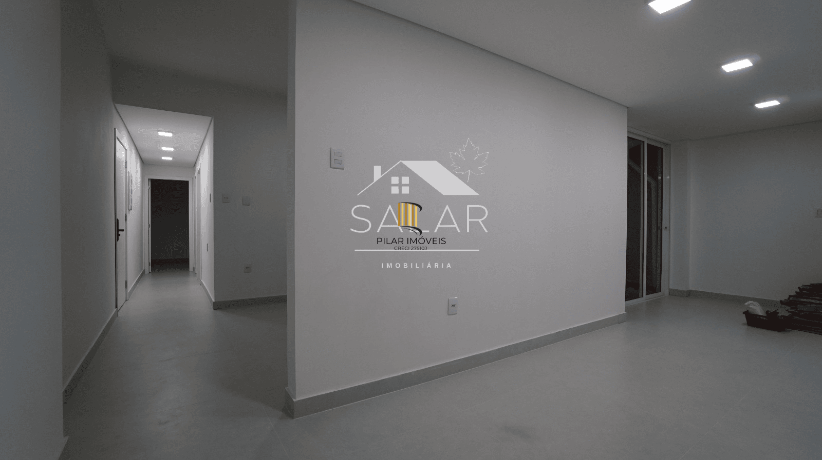 Apartamento térreo com garden privativo, parrilla uruguaia, vaga e sol da manhã, Bairro Bom Fim, Porto Alegre – RS