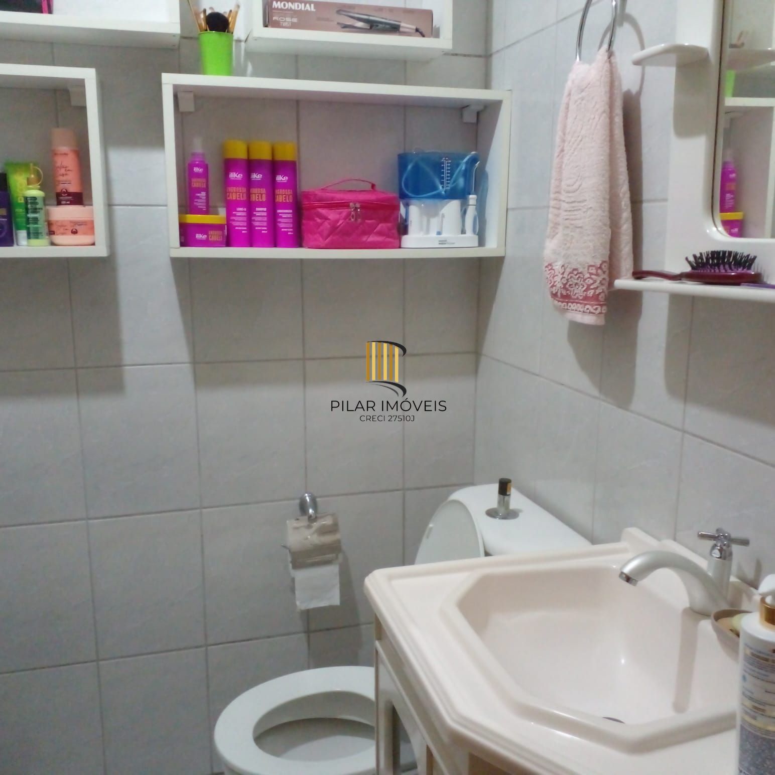 Excelente sobrado de 02 dormitórios, Bairro Rio Branco, Canoas/RS