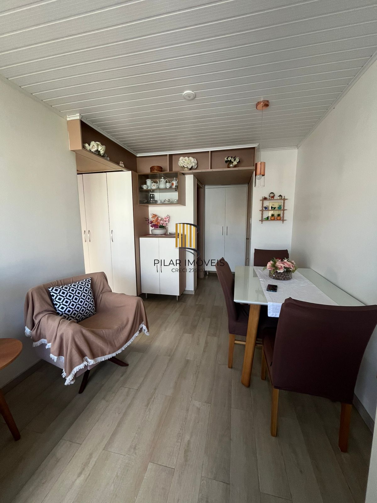 Condomínio Diferenciado na Jardim Leopoldina com Apartamento Totalmente Reformado