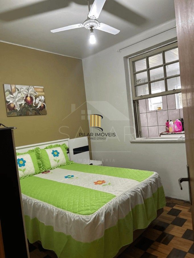 Apartamento desocupado e pronto para morar, 03 dormitórios, bairro IAPI