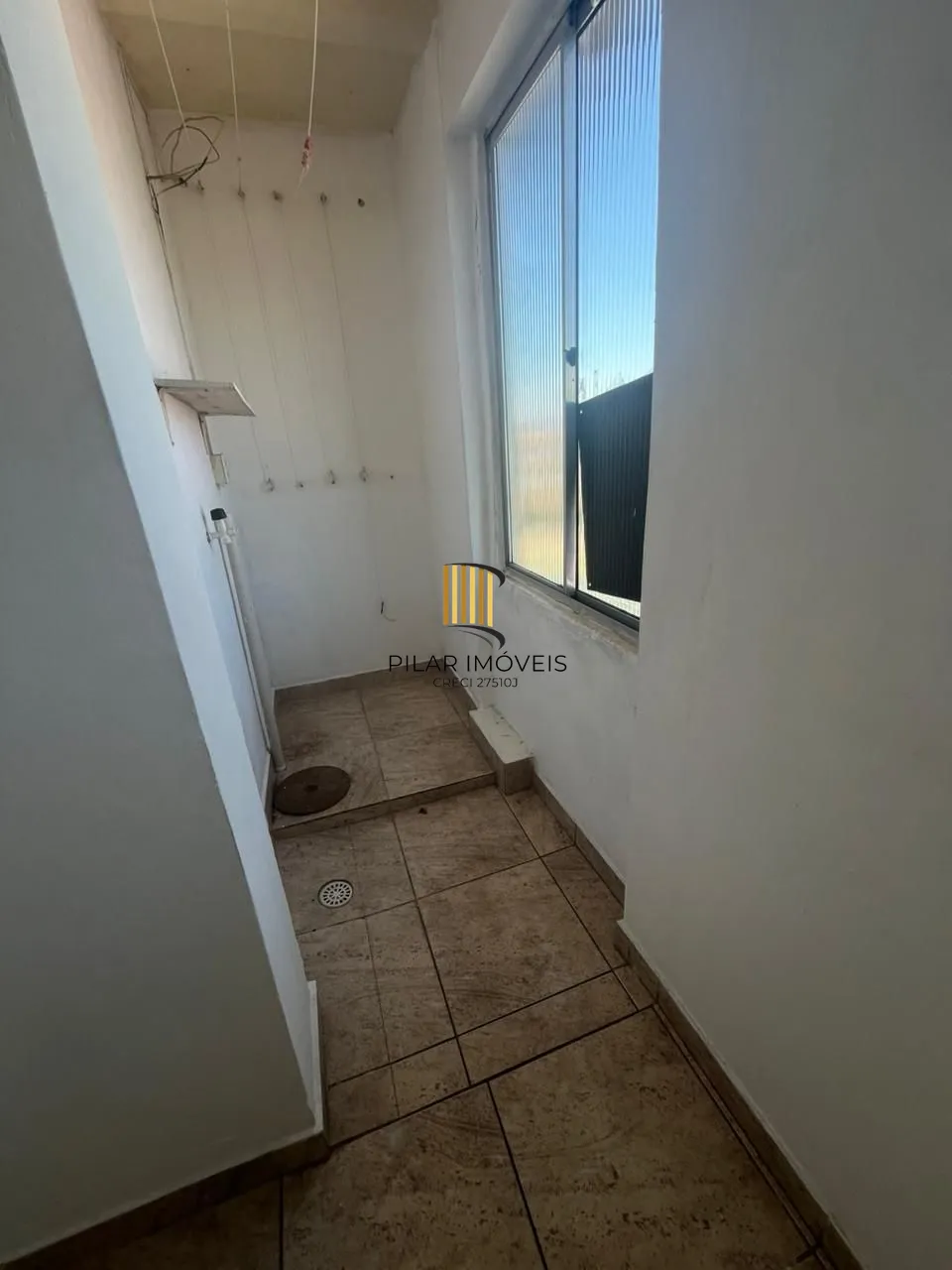 Apartamento 2 Dormitórios Reformado com Localização Imbatível