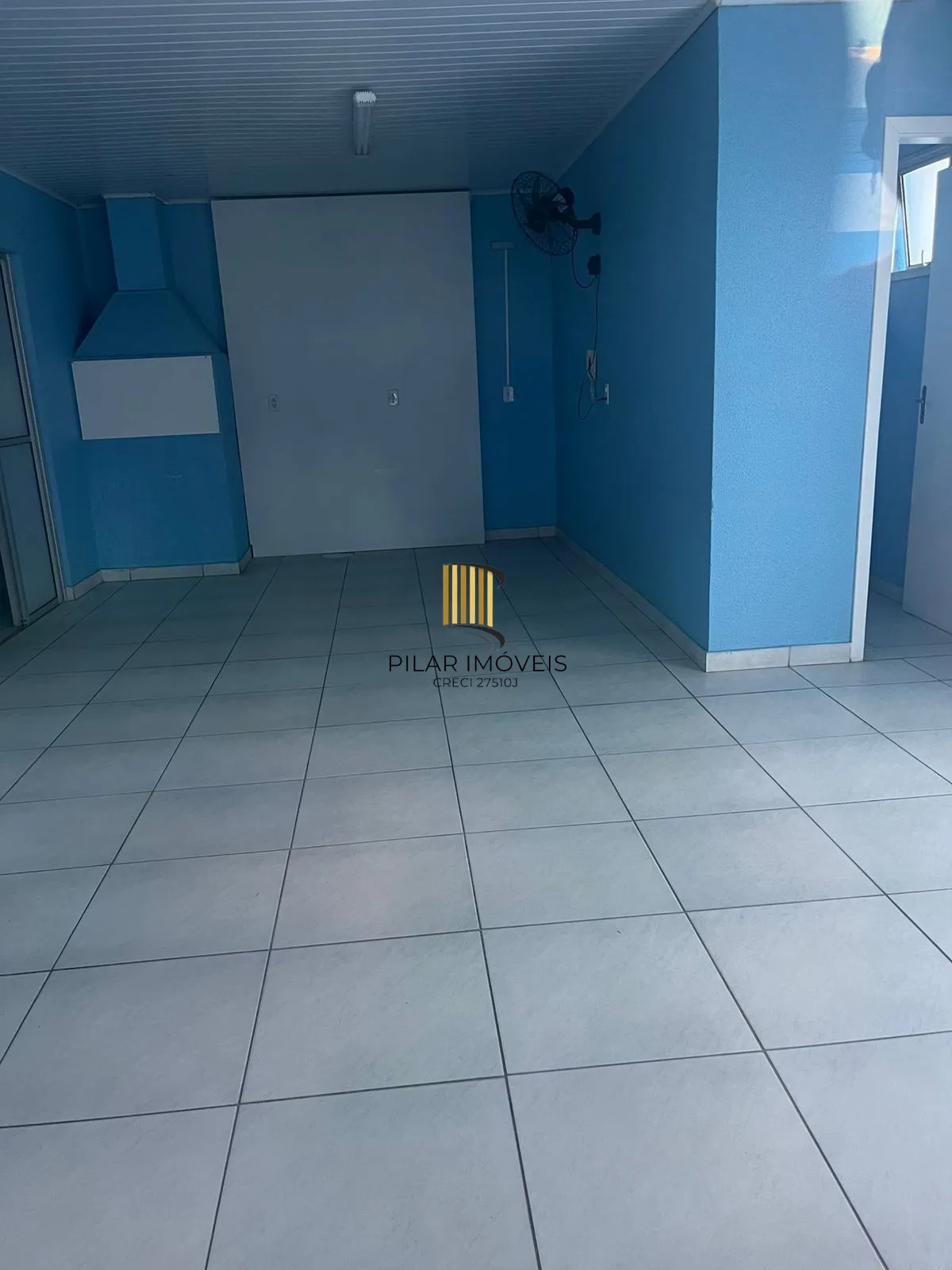Apartamento 2 dormitórios com vaga e infraestrutura na Lomba do Pinheiro – 45,81m²