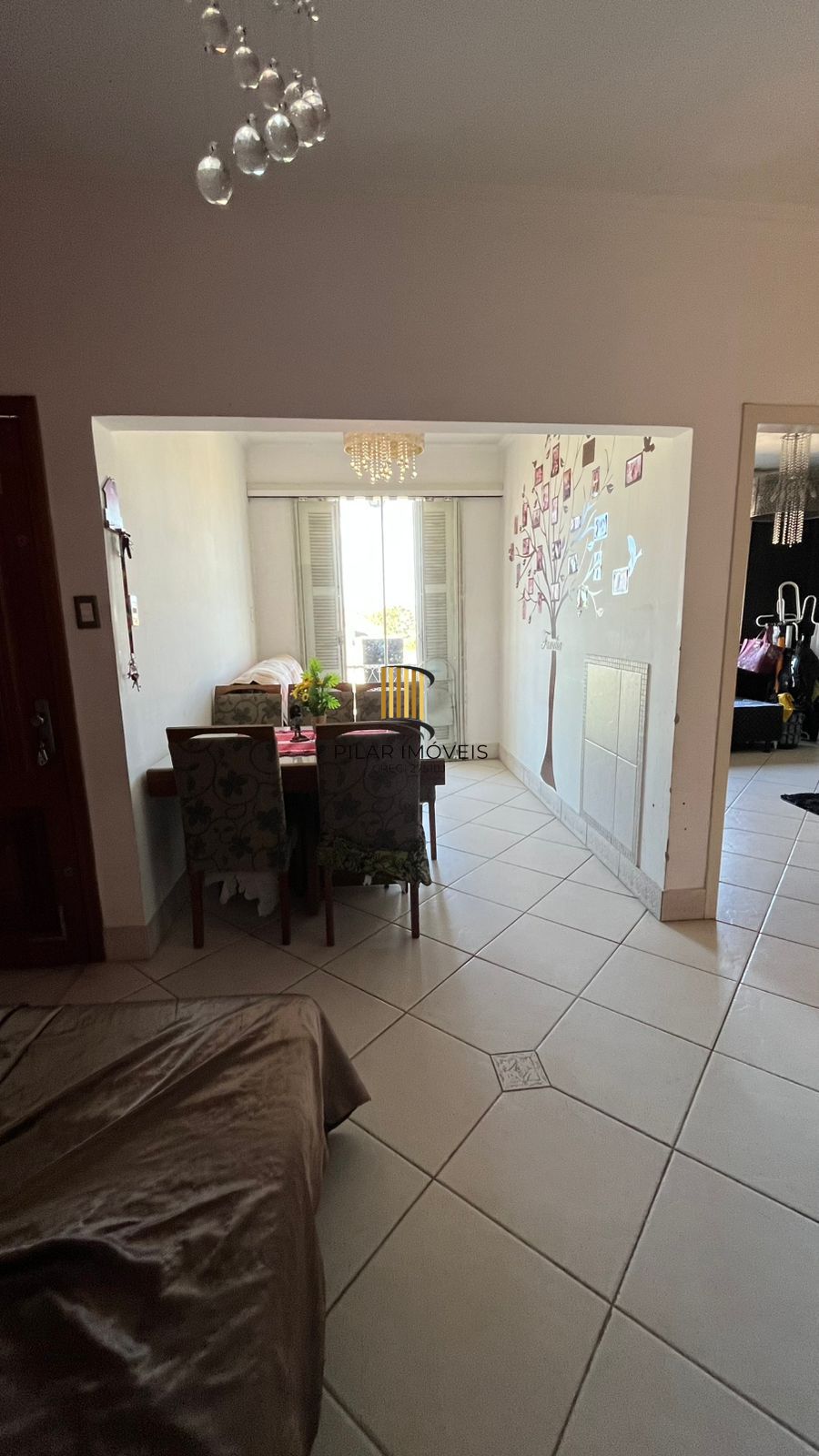 Cobertura com 03 dormitórios, Bairro Passo da Areia, Porto Alegre/RS