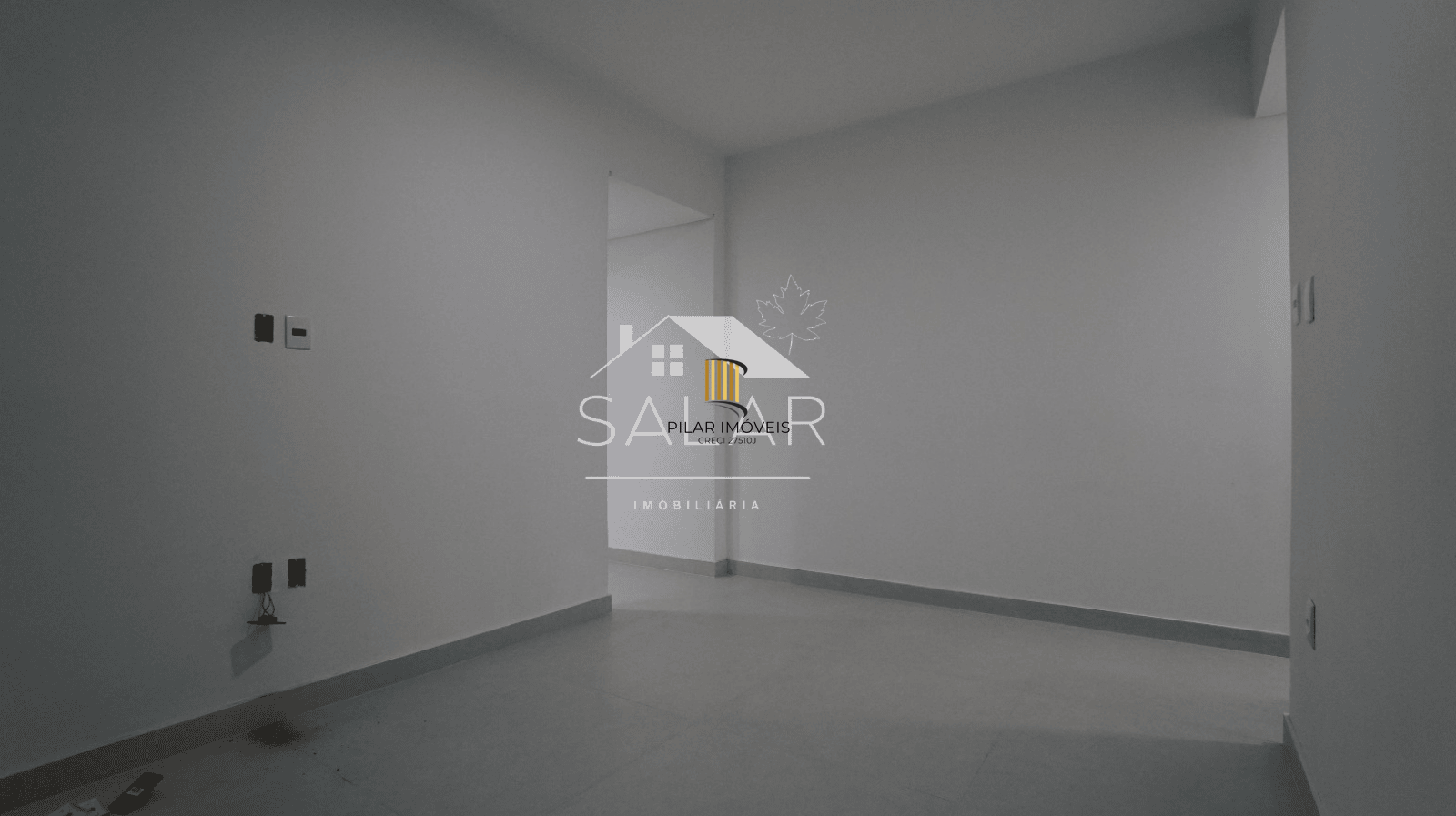 Apartamento térreo com garden privativo, parrilla uruguaia, vaga e sol da manhã, Bairro Bom Fim, Porto Alegre – RS