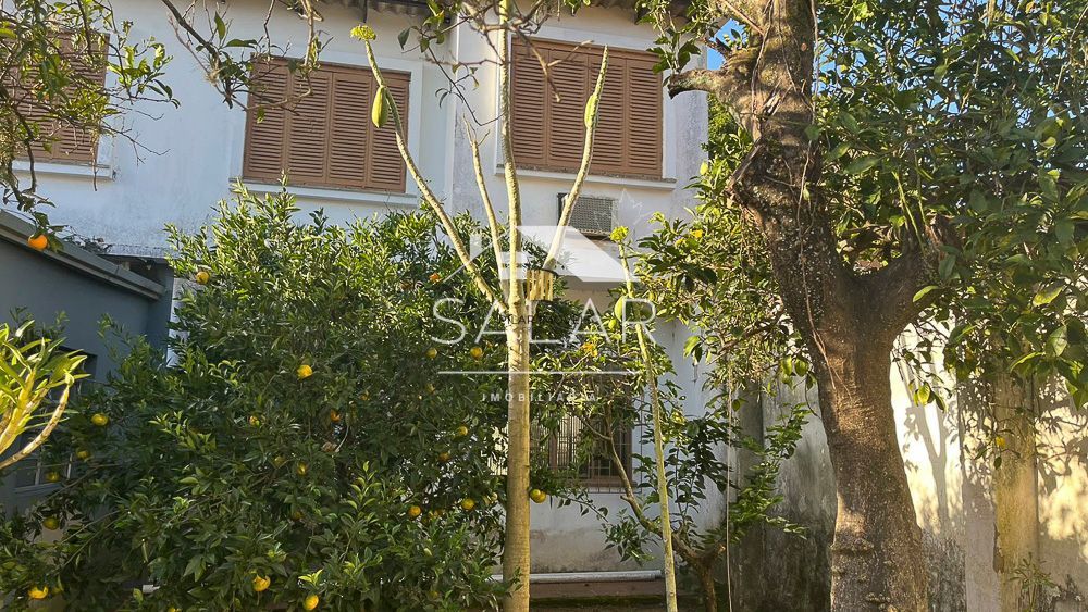 Terreno com duas casas no pátio, Bairro Teresópolis, Porto Alegre, Rio Grande do Sul