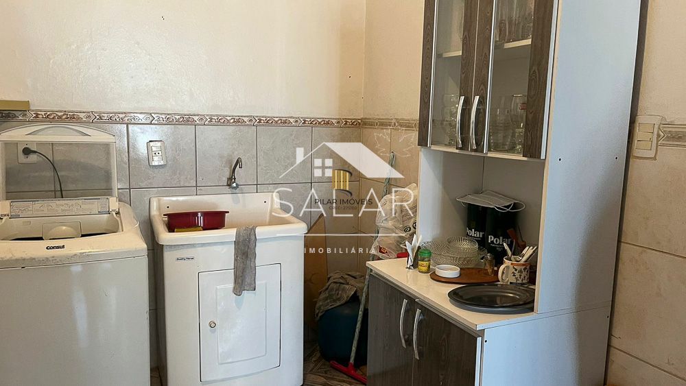 Terreno com duas casas no pátio, Bairro Teresópolis, Porto Alegre, Rio Grande do Sul