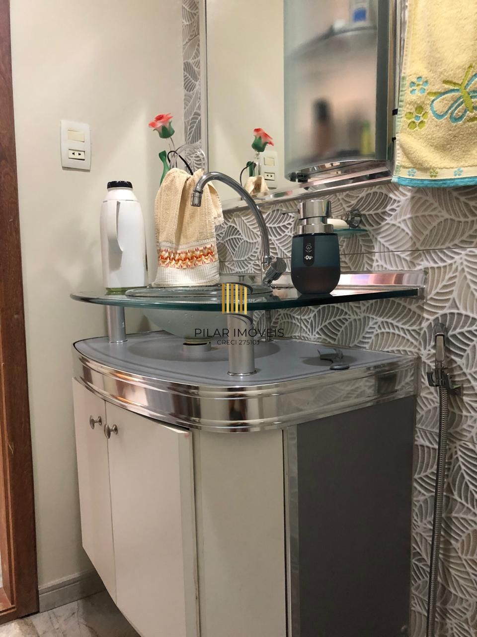 Sala Comercial no Passo da Areia com Banheiro Privativo – 30m²