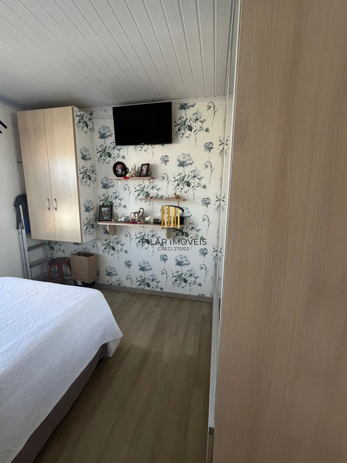 Condomínio Diferenciado na Jardim Leopoldina com Apartamento Totalmente Reformado