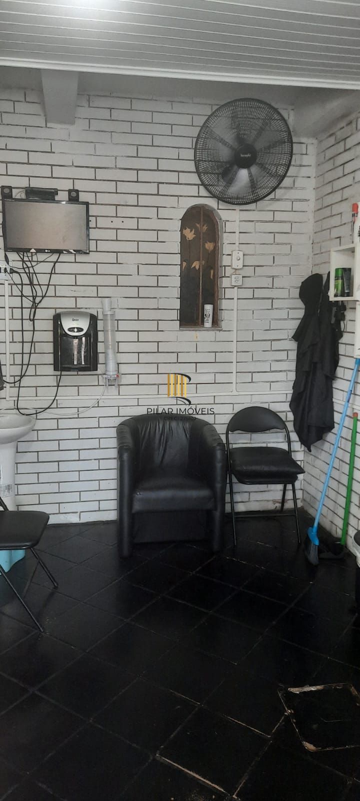 Casa com 03 dormitórios, Bairro Rubem Berta, Porto Alegre, Rio Grande do Sul