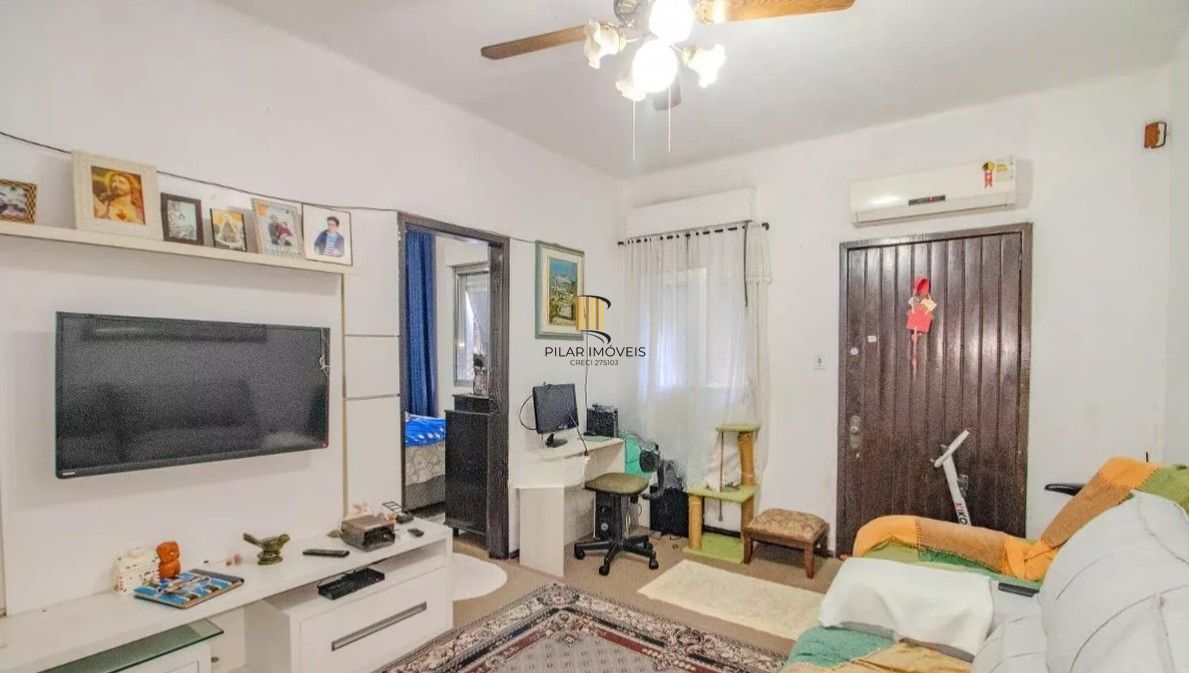 Apartamento térreo, Bairro IAPI, Porto Alegre/RS