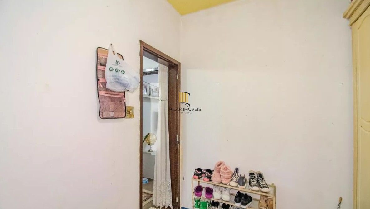 Apartamento térreo, Bairro IAPI, Porto Alegre/RS
