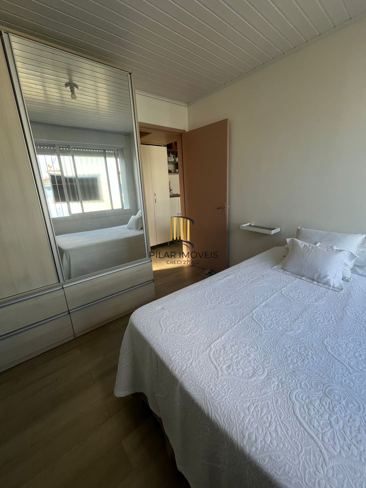 Condomínio Diferenciado na Jardim Leopoldina com Apartamento Totalmente Reformado