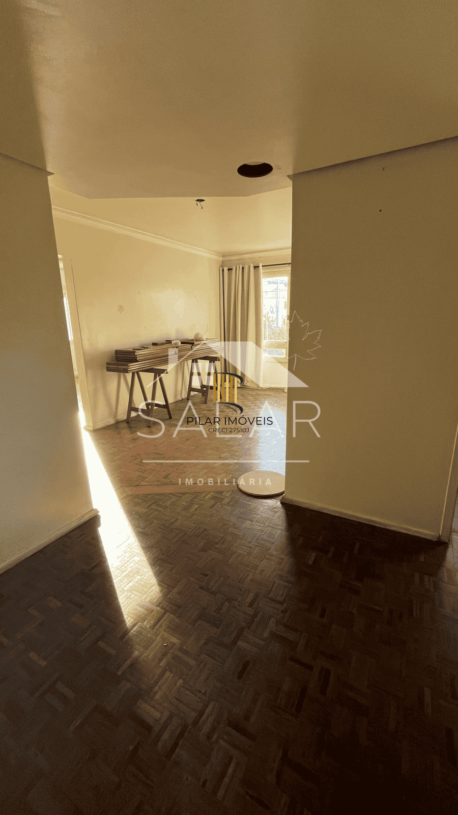 Apartamento de 02 dormitórios, Bairro Medianeira, Porto Alegre/RS