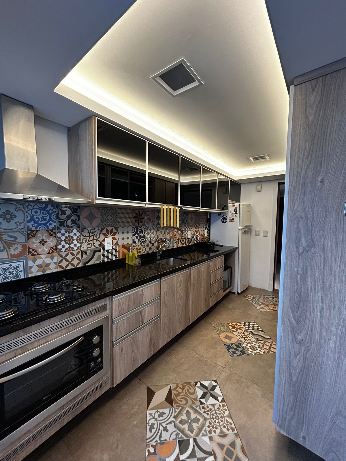 Amplo Apartamento de 183m² na Anita Garibaldi com 2 Vagas, Depósito e Projeto para Cobertura