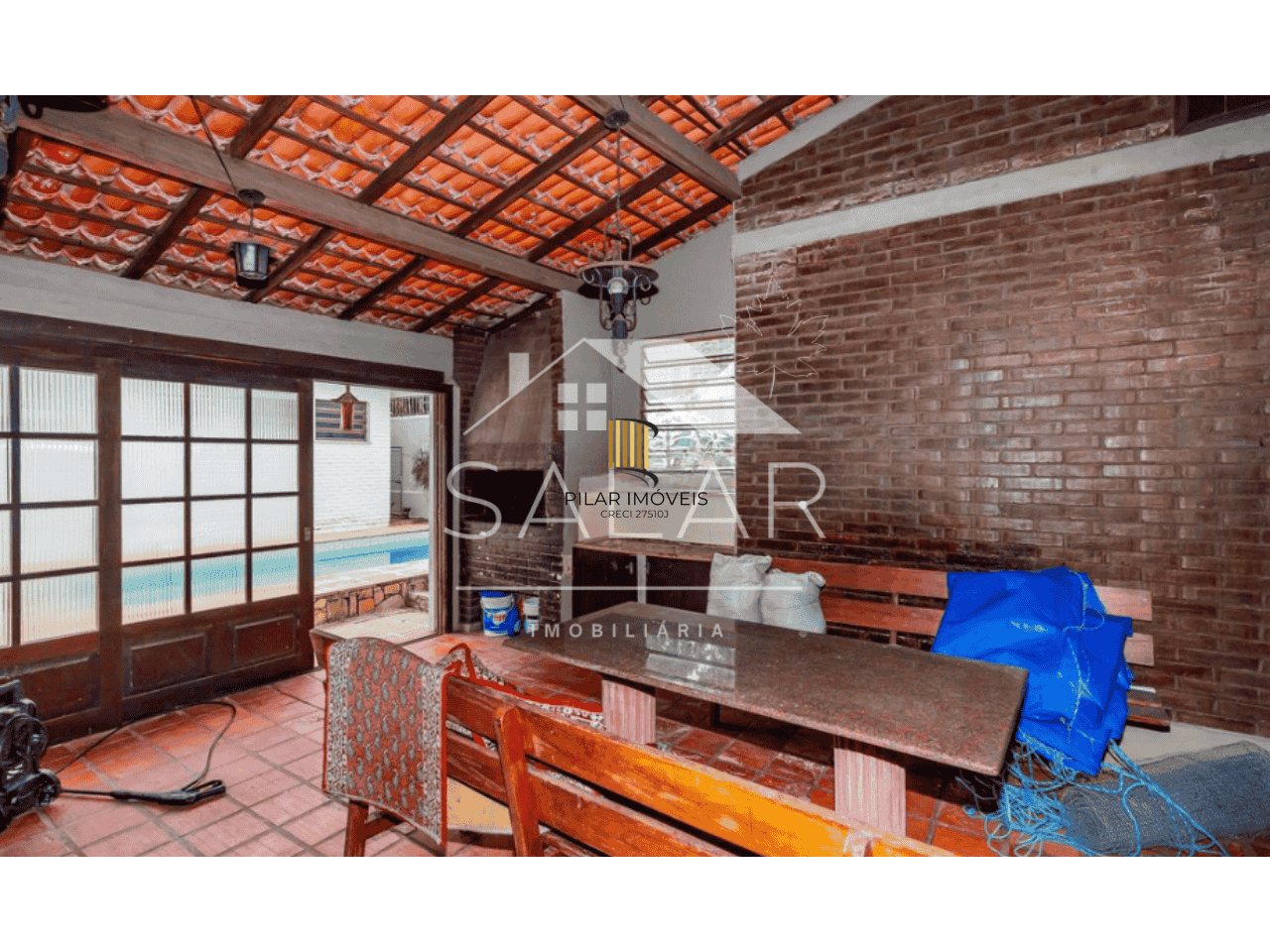 Casa em ótima localização, com 201m², Bairro Medianeira, Porto Alegre/RS