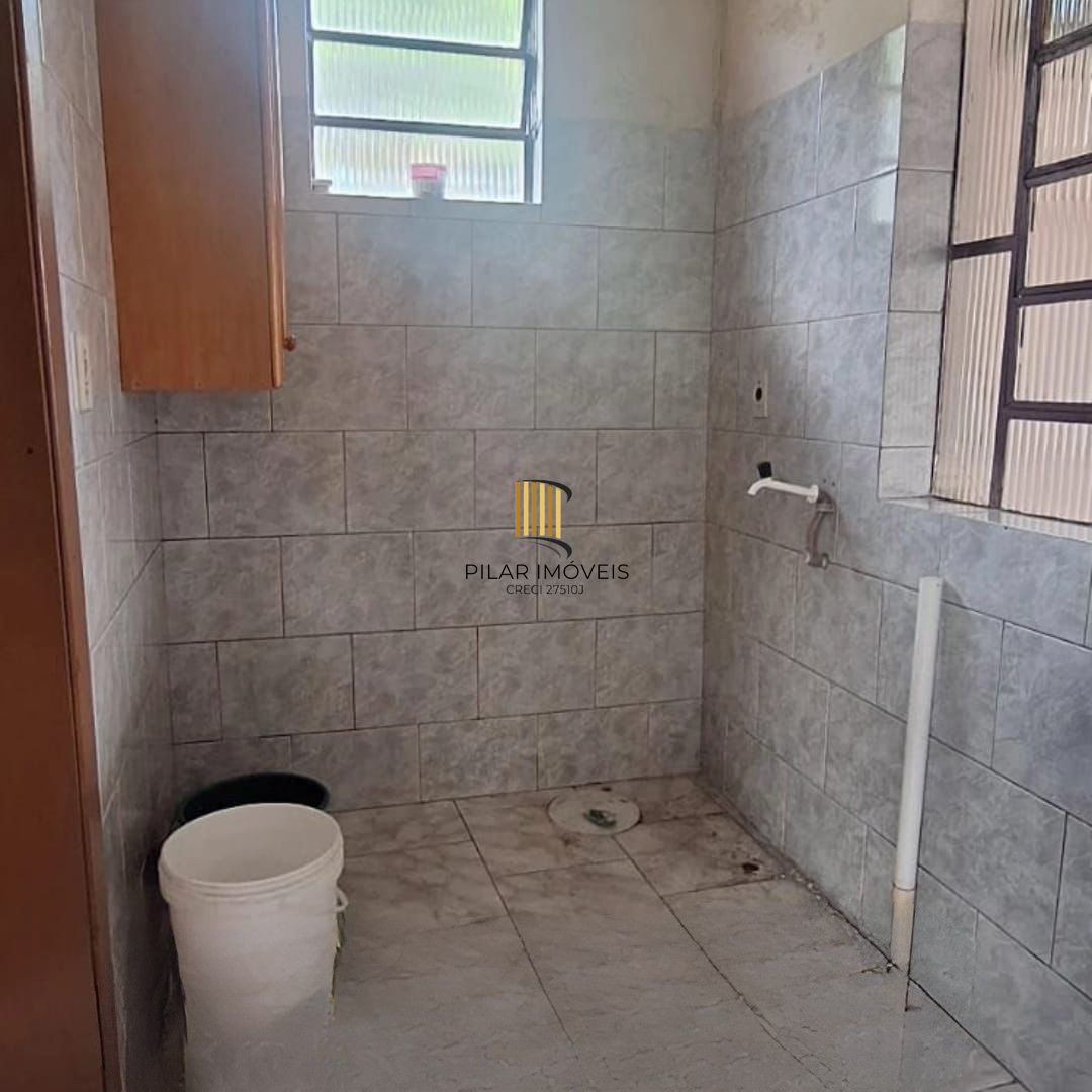 Casa com terreno de 600m², loteamento denominado Vila São Lucas, no município de Viamão/RS