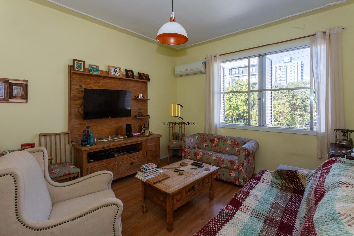 Apartamento 02 dormitórios, Bairro Menino Deus, Porto Alegre/RS